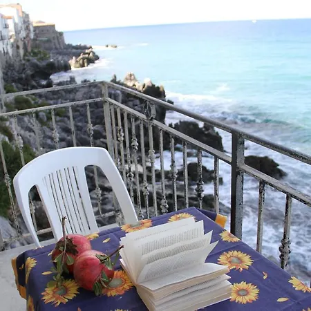 Spacious Three With An Unparalleled View Of The Sea Apartment